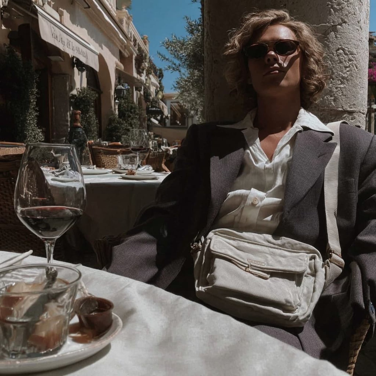 Tailored Light & Riviera Styling